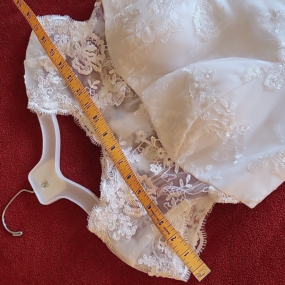 Jaeden Wedding Dress short - Picture 16 of 16